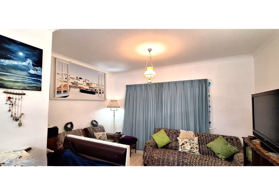 2 Bedroom Property for Sale in Velddrif Western Cape